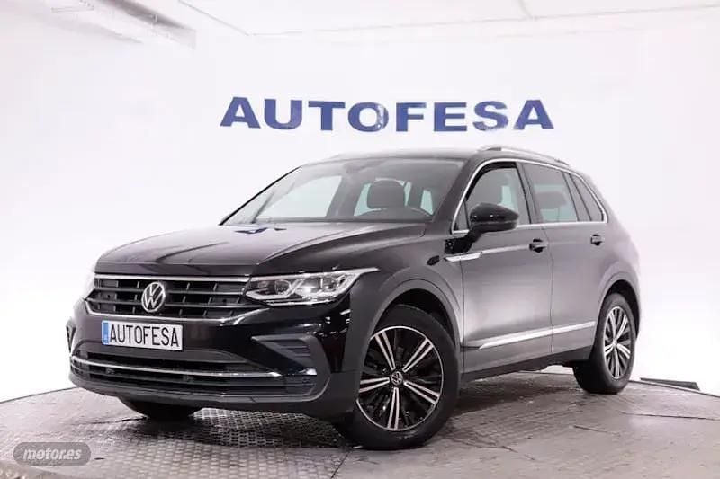 Negro Usado 2021 VW Tiguan Life SUV | 18.750 € (Super precio) - Imagen 1/4