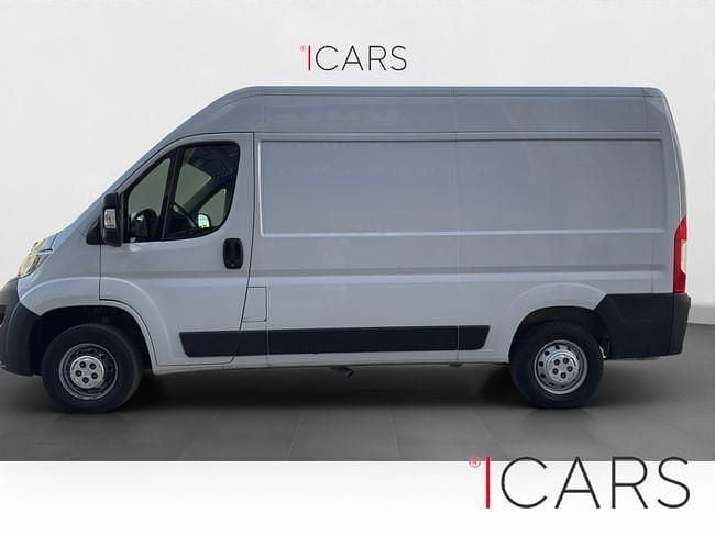 Usado Opel Movano 120 HP (88 kW) 2022 Branco Van