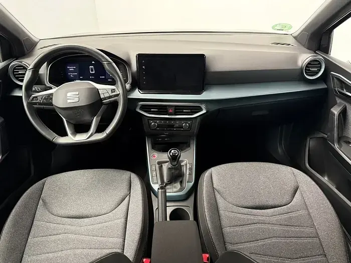 Usado Seat Arona Xperience 115 CV (84 kW) 2025 Gris SUV