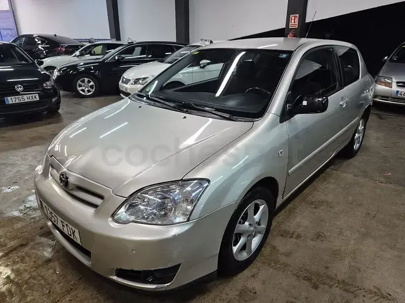 Usado Toyota Corolla Luna 116 CV (85 kW) 2007 Gris / plata Berlina