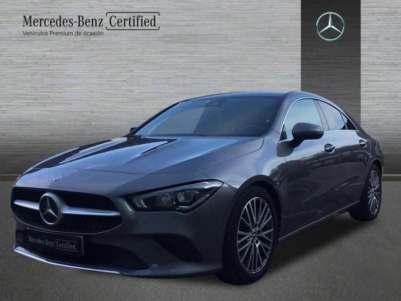 Gris / plateado Usado 2020 Mercedes CLA200 Progressive Berlina | 32.900 € (Un poco caro) - Imagen 1/4