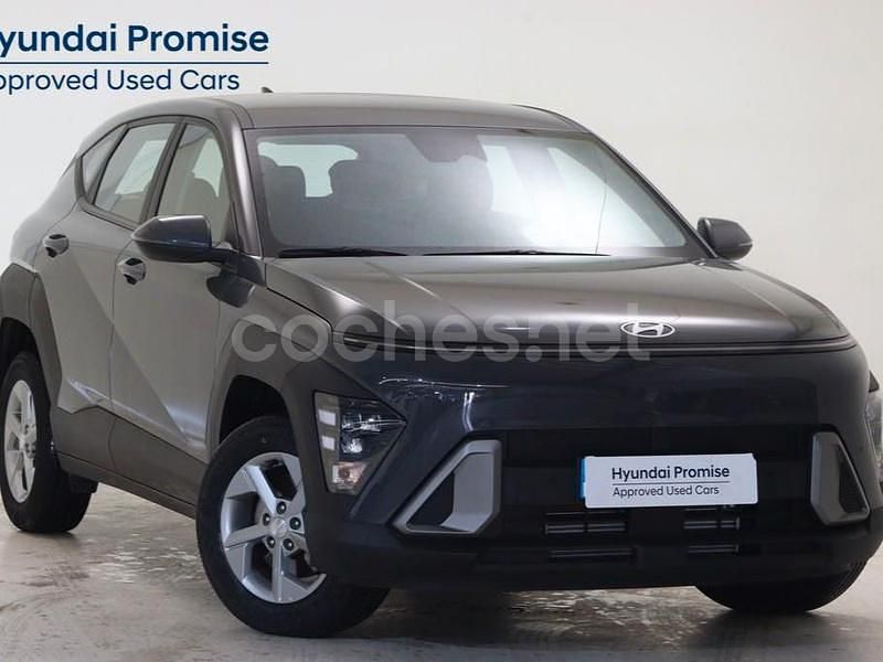 Usado Hyundai Kona 120 CV (88 kW) 2024 Gris / plata SUV