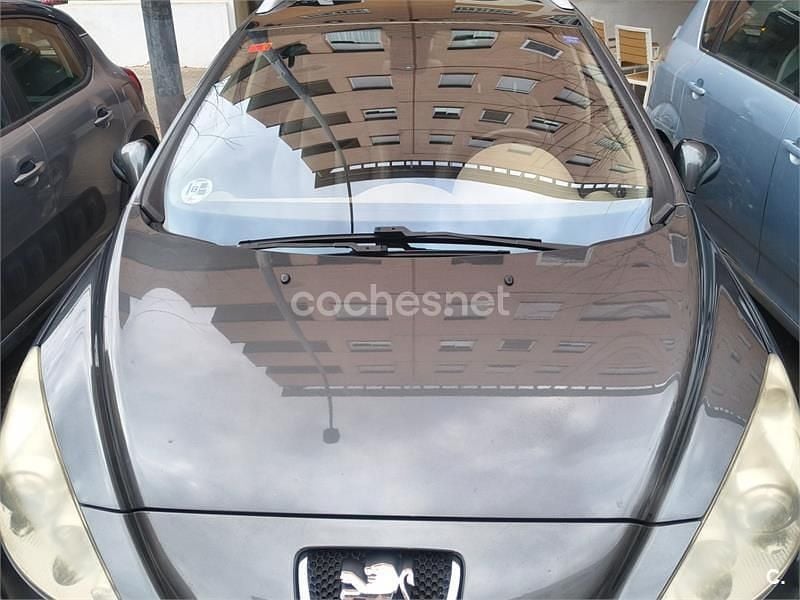 Usado Peugeot 308 SW Premium 136 CV (100 kW) 2009 Negro Familiar