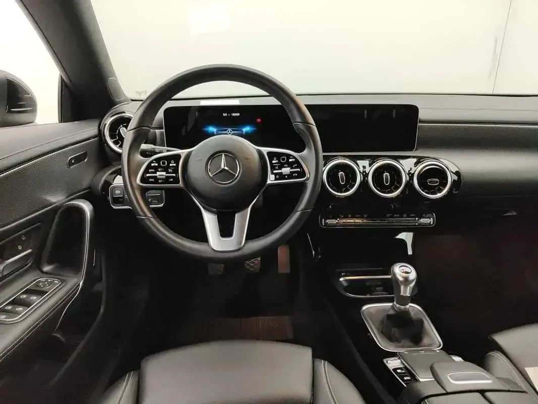 Usado Mercedes CLA180 Business 116 CV (85 kW) 2021 Coupe