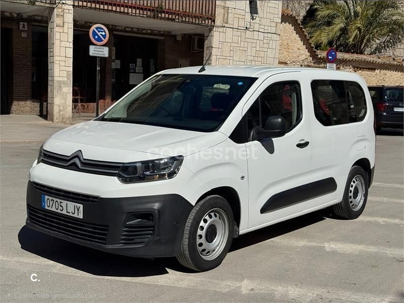 Usado Citroën Berlingo Live 102 CV (75 kW) 2020 Blanco Monovolumen