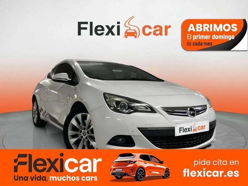 Blanco Usado 2016 Opel Astra GTC Sportive Utilitario | 9990 € - Imagen 1/4