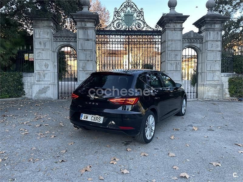 Usado Seat Leon XCELLENCE 150 CV (110 kW) 2017 Negro Berlina