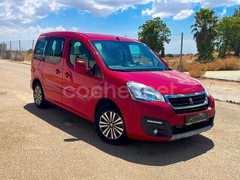 Rojo Usado 2016 Peugeot Partner Tepee Active Monovolumen | 9999 € (Precio justo) - Imagen 1/4