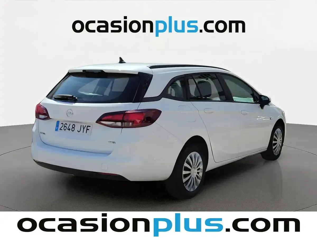 Usado Opel Astra Selective 110 CV (80 kW) 2017 Blanco Familiar