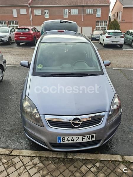 Usado Opel Zafira Cosmo 120 CV (88 kW) 2007 Gris / plata Monovolumen