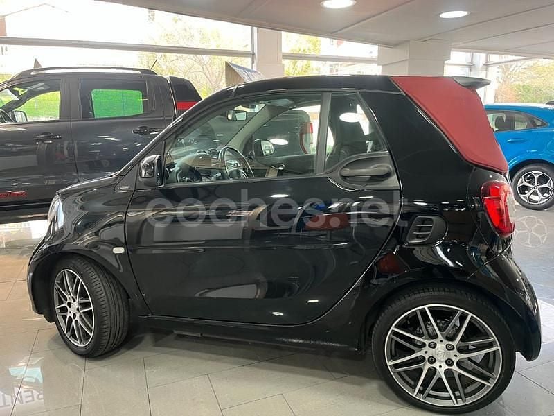 Negro Usado 2017 Smart ForTwo Cabrio Brabus Descapotable | 25.595 € (Buen precio) - Imagen 1/4