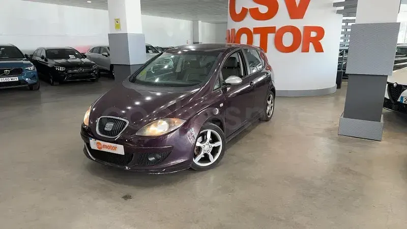 Usado Seat Altea Stylance 140 CV (102 kW) 2005 Gris / plata Monovolumen