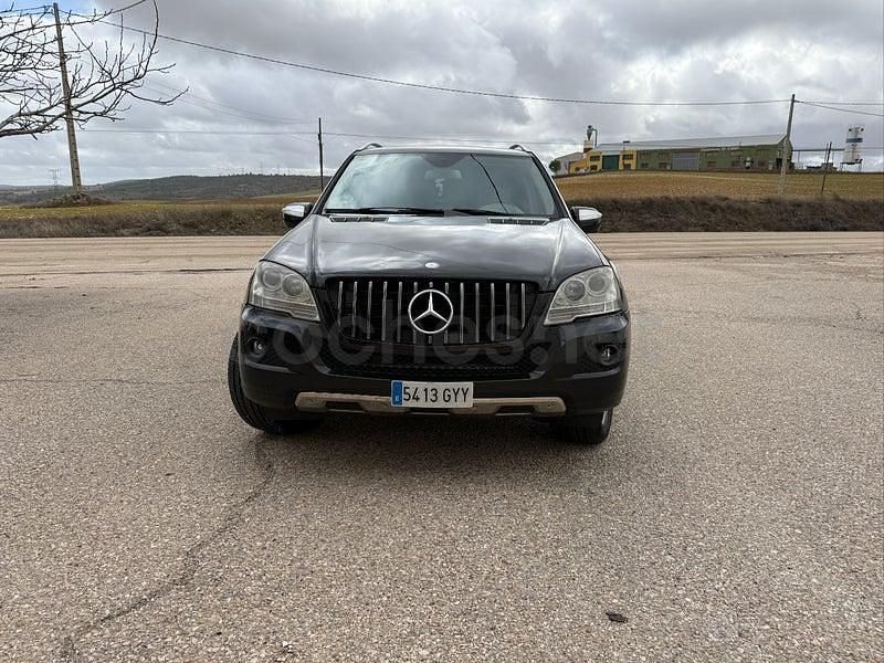 Usado Mercedes ML300 204 CV (150 kW) 2010 Negro SUV