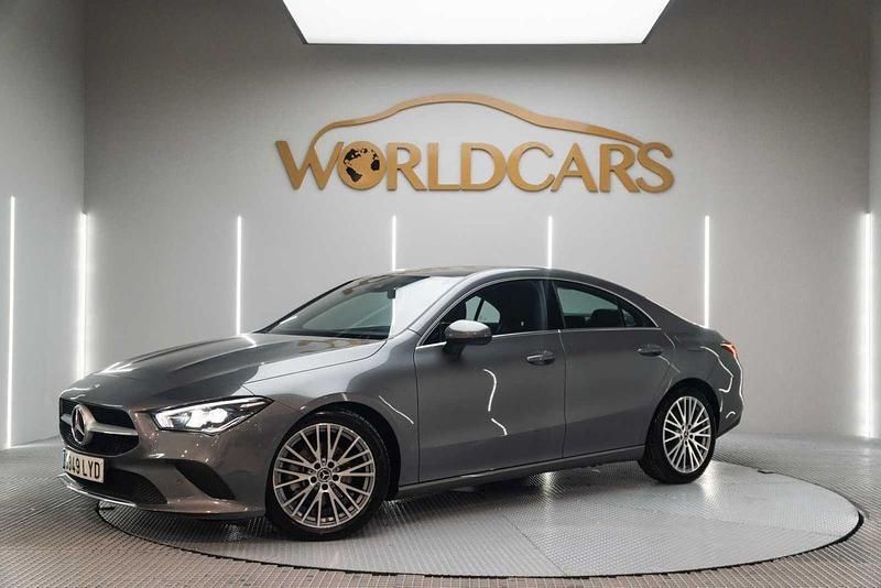 Gris Usado 2022 Mercedes 200 Utilitario | 32.995 € (Buen precio) - Imagen 1/4