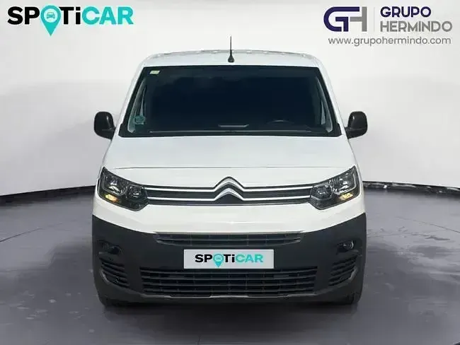 Usado Citroën Berlingo 100 CV (73 kW) 2022 Blanco Monovolumen