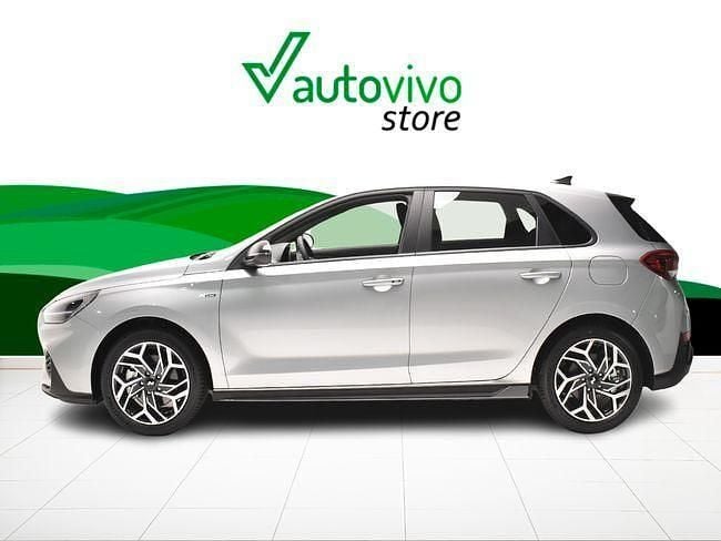 Nuevo Hyundai i30 N Line 96 CV (70 kW) 2025 Gris Berlina