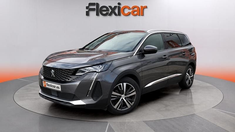 Usado Peugeot 5008 Allure 131 CV (96 kW) 2021 Gris Monovolumen