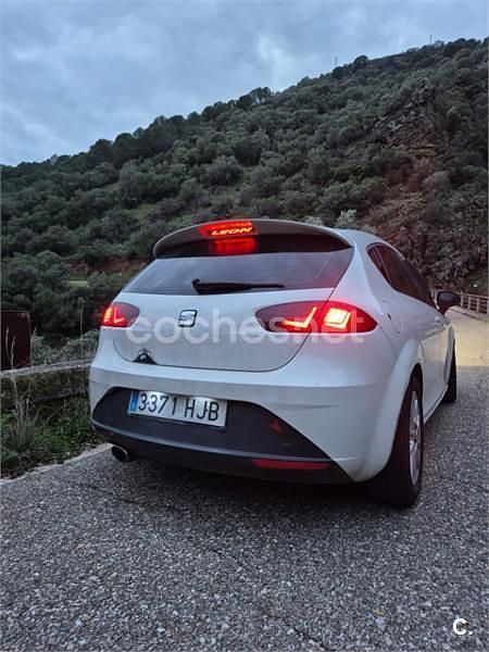 Usado Seat Leon Copa 90 CV (66 kW) 2012 Blanco Berlina