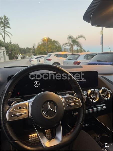 Usado Mercedes GLA180 136 CV (100 kW) 2022 Negro SUV