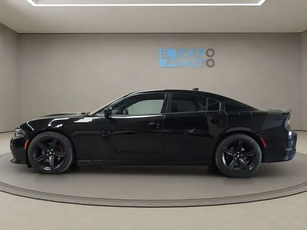 Usado Dodge Charger 717 CV (527 kW) 2018 Negro Berlina