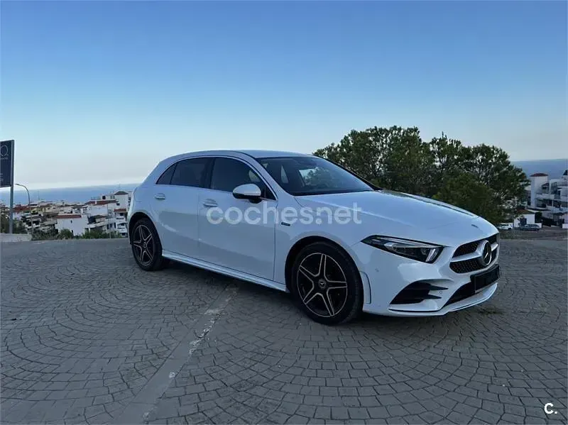 Usado Mercedes A250 218 CV (160 kW) 2021 Blanco Berlina