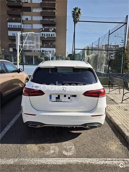 Occasion Mercedes B180 122 PK (89 kW) 2019 Wit MPV
