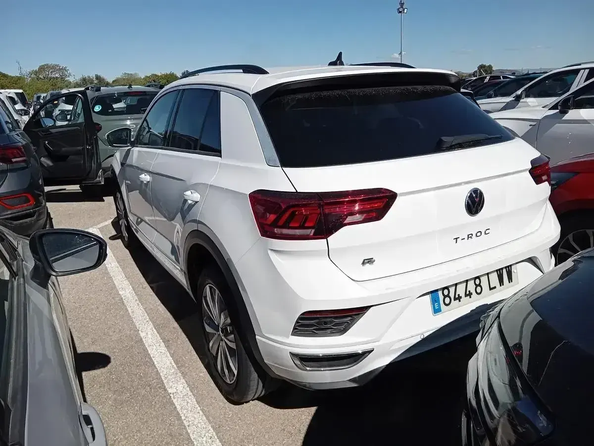 Usado VW T-Roc Advance 110 CV (80 kW) 2022 Blanco SUV