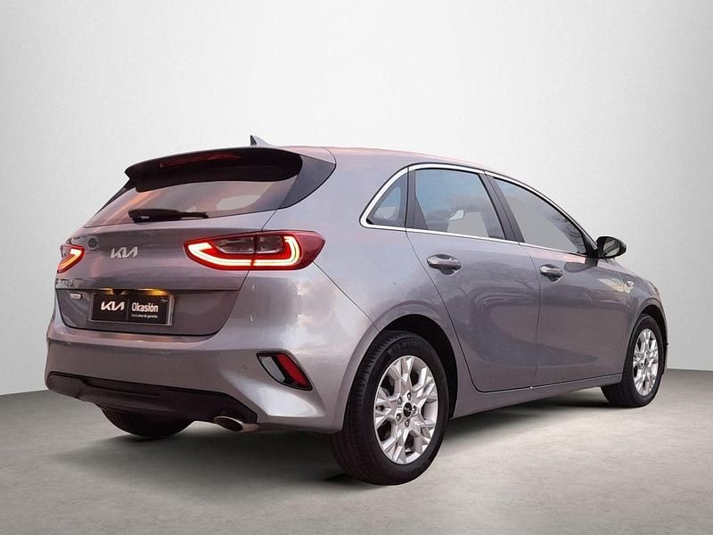 Usado Kia Ceed 120 CV (88 kW) 2024 Gris Utilitario