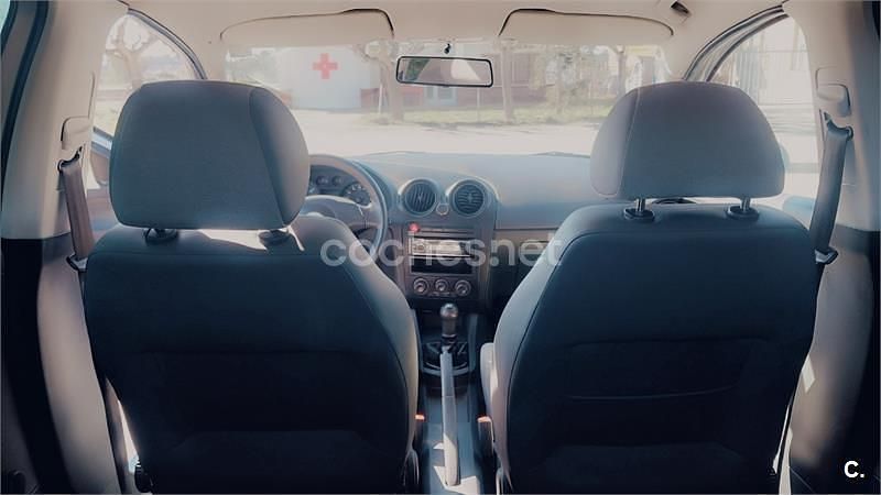 Usado Seat Ibiza 100 CV (73 kW) 2003 Azul Utilitario
