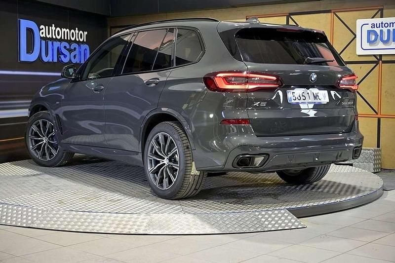 Usado BMW X5 Comfort Edition 290 CV (213 kW) 2022 Gris SUV