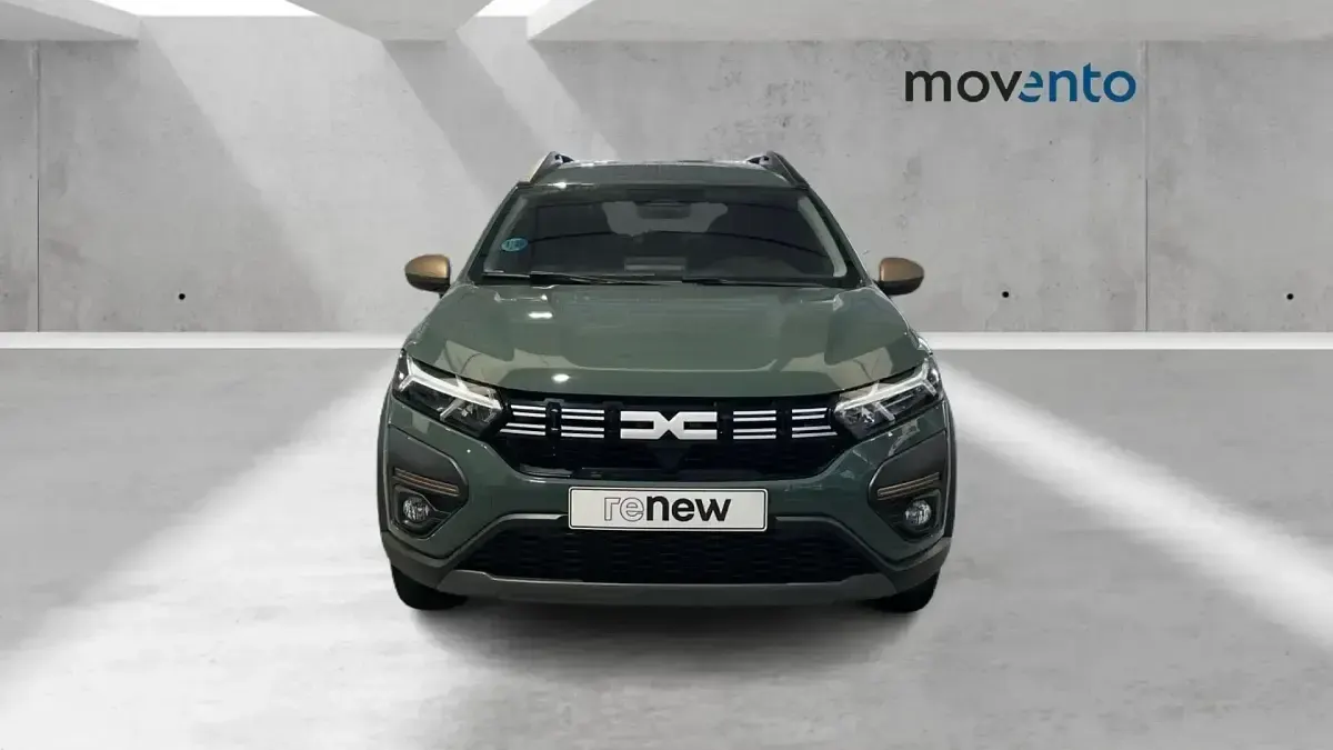 Usado Dacia Jogger Extreme 140 CV (102 kW) 2025 Verde Monovolumen