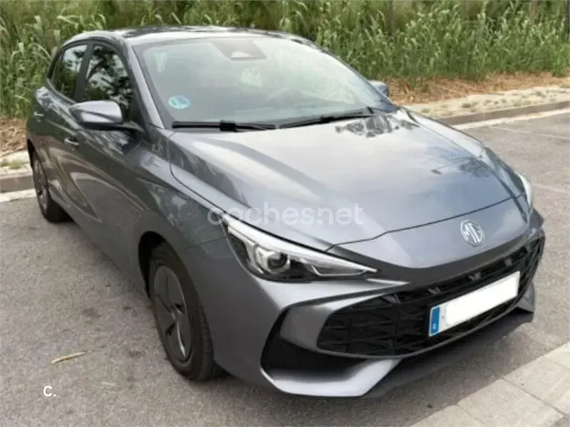 Usado MG MG3 Comfort 195 CV (143 kW) 2025 Gris / plata Utilitario