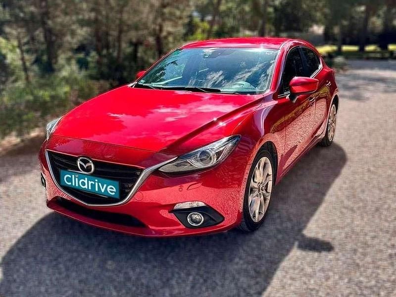 Usado Mazda 3 Luxury 120 CV (88 kW) 2015 Rojo Utilitario