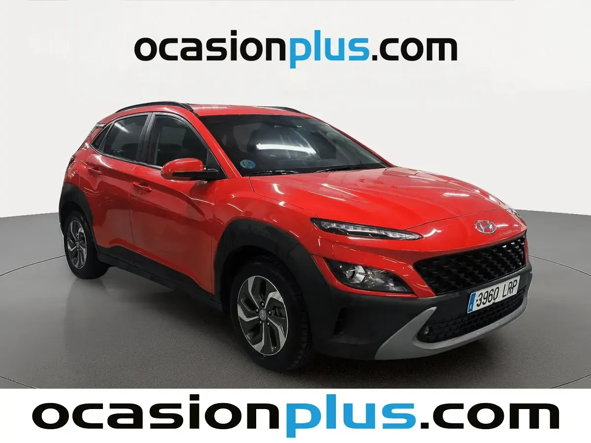 Używany Hyundai Kona 141 KM (103 kW) 2021 Czerwony SUV
