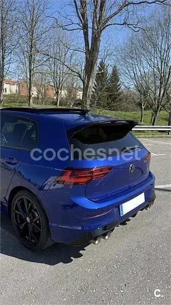 Usado VW Golf VIII R 333 CV (244 kW) 2023 Azul Berlina