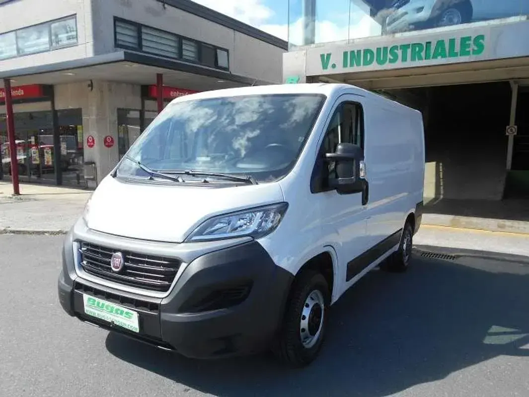 Usado Fiat Ducato 140 CV (102 kW) 2020 Blanco Van