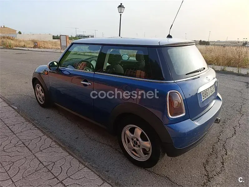 Usado Mini Cooper D 110 CV (80 kW) 2008 Azul Utilitario
