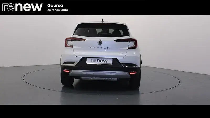 Usado Renault Captur Zen 160 CV (117 kW) 2022 Marrón SUV