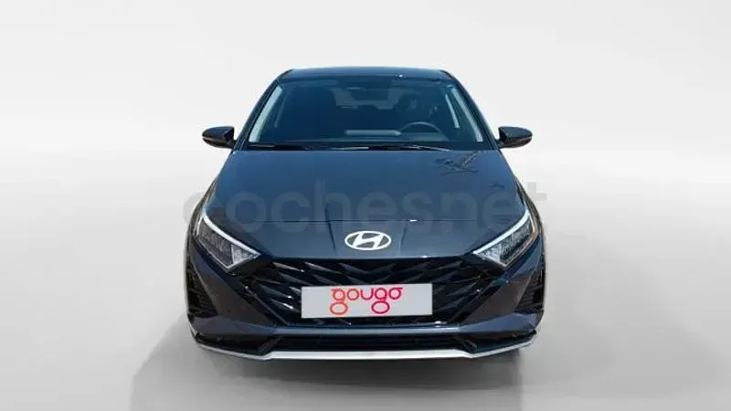 Nuevo Hyundai i20 100 CV (73 kW) 2025 Gris / plata Utilitario