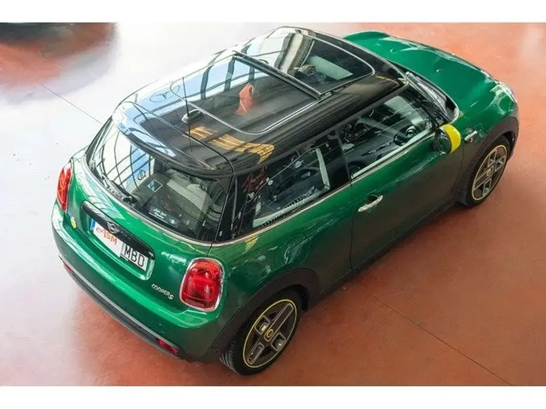 Usado Mini Cooper SE 135 kW (184 CV) 2022 Verde Utilitario
