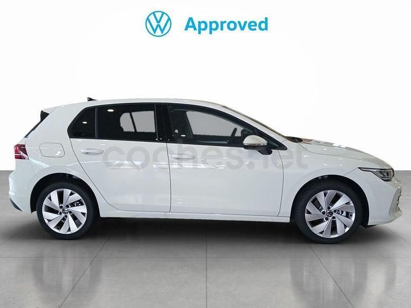Novo VW Golf VIII Match 204 HP (150 kW) 2025 Branco Sedan