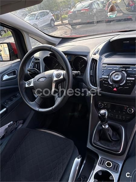 Usado Ford C-MAX 150 CV (110 kW) 2012 Rojo Monovolumen
