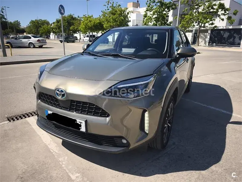 Usado Toyota Yaris Cross Style 116 CV (85 kW) 2022 Verde SUV