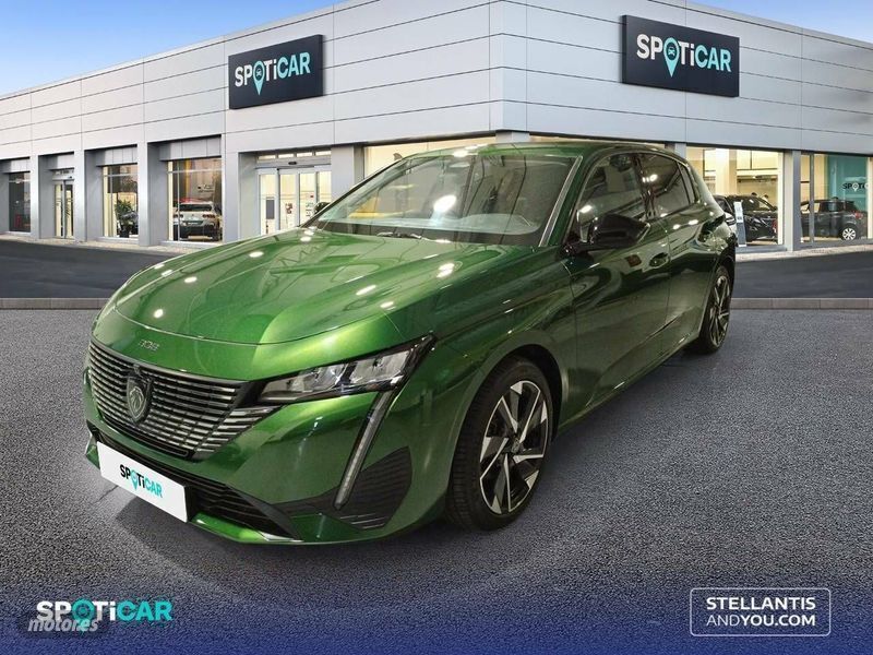 Verde Usado 2023 Peugeot 308 Allure Berlina | 23.095 € (Un poco caro) - Imagen 1/4