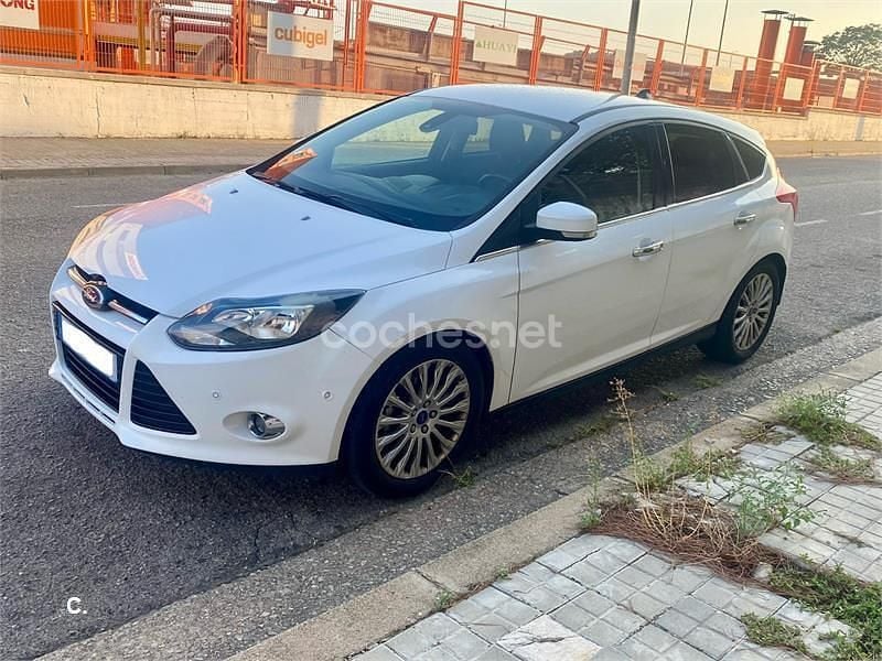 Usado Ford Focus Trend 115 CV (84 kW) 2012 Blanco Berlina
