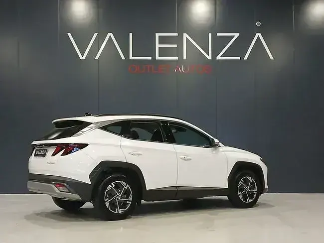 Usado Hyundai Tucson 160 CV (117 kW) 2025 Blanco SUV