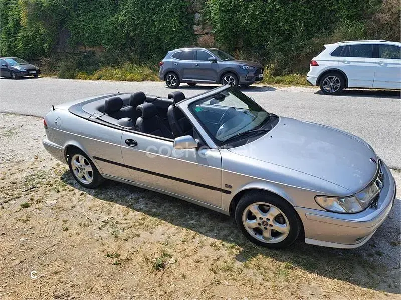 Usado Saab 9-3 Cabriolet 150 CV (110 kW) 2002 Gris / plata Descapotable