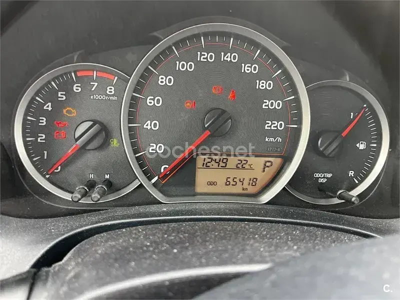Usado Toyota Yaris Active 99 CV (72 kW) 2013 Blanco Utilitario