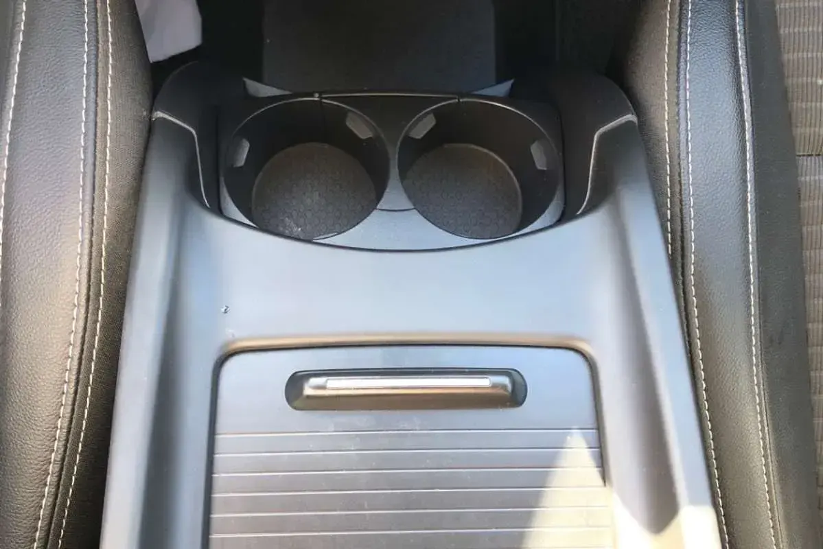 Usado Renault Scenic E-Tech LIMITED 140 CV (102 kW) 2019 Blanco Monovolumen
