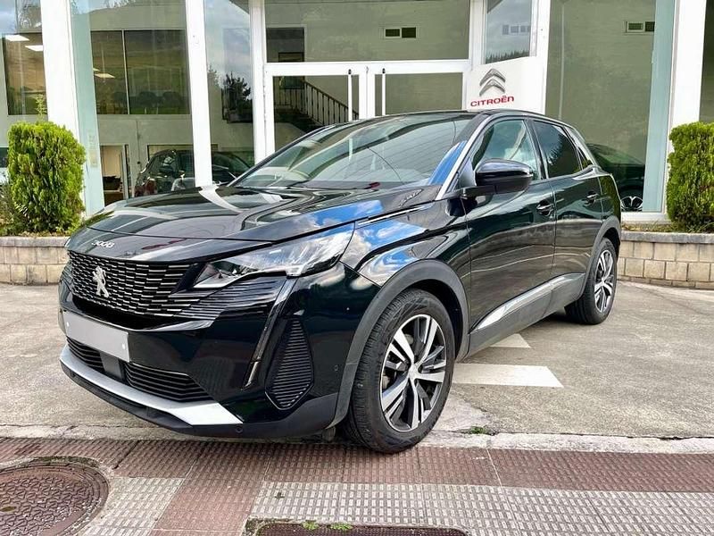 Usado Peugeot 3008 Allure 131 CV (96 kW) 2023 Negro SUV